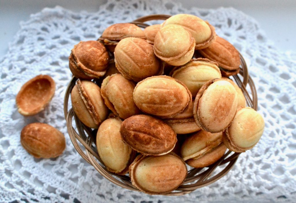 Печенье "Орешки" со сгущенкой